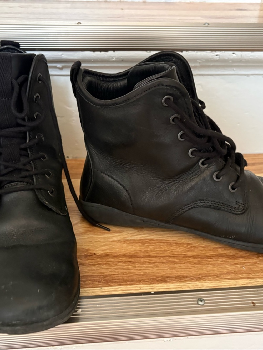 Vivo barefoot Black Men's Chukka Lace-Up Boots